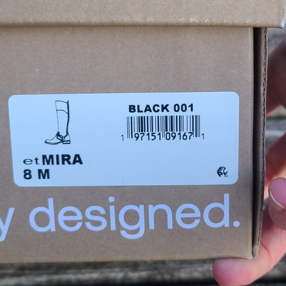 NIB Earth black leather boots, women's size 8 - Picture 3 of 6